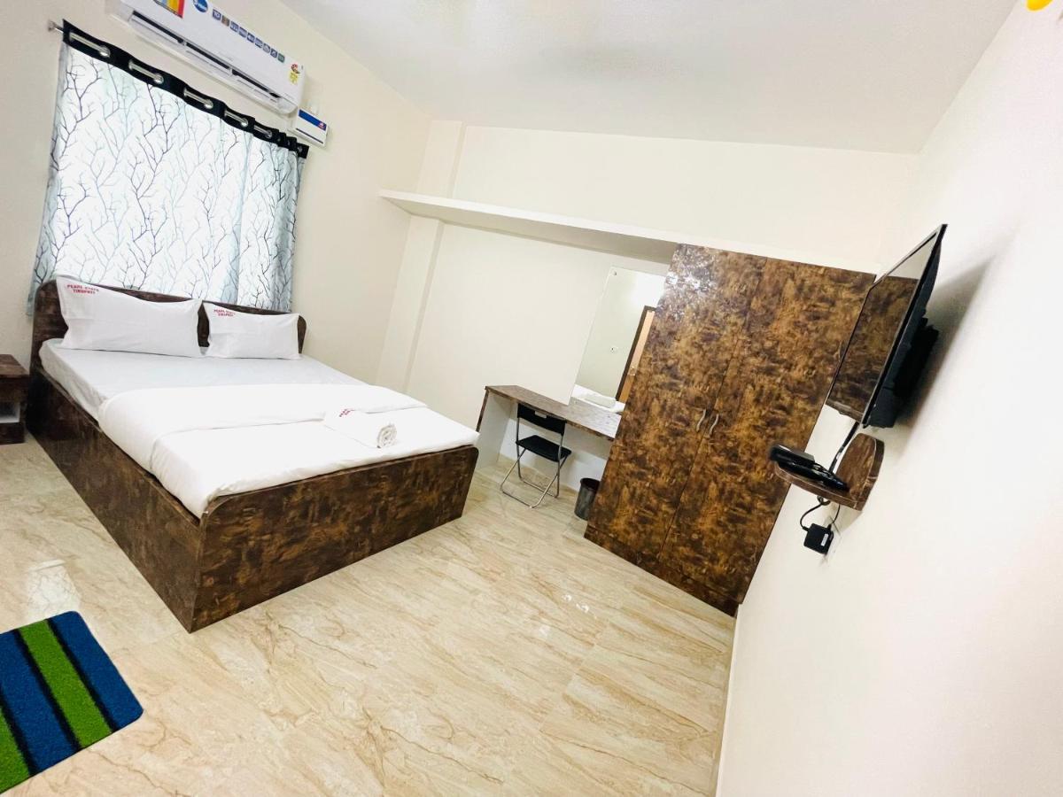 Lsr Service Apartments Tirupati Kültér fotó