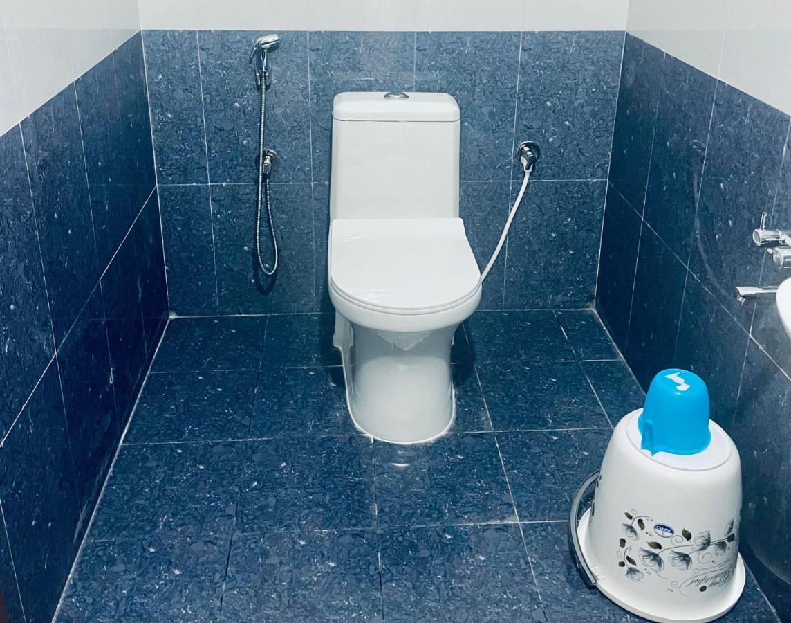 Lsr Service Apartments Tirupati Kültér fotó
