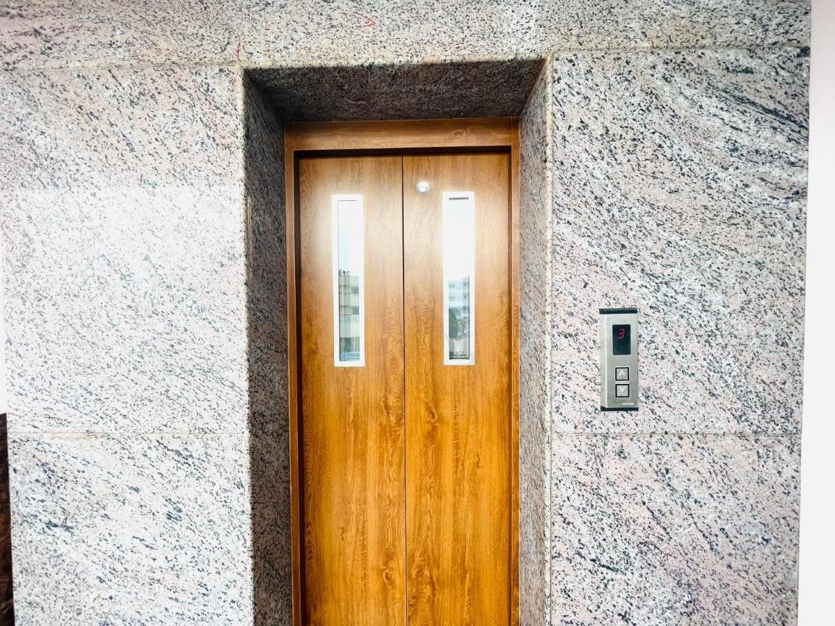 Lsr Service Apartments Tirupati Kültér fotó